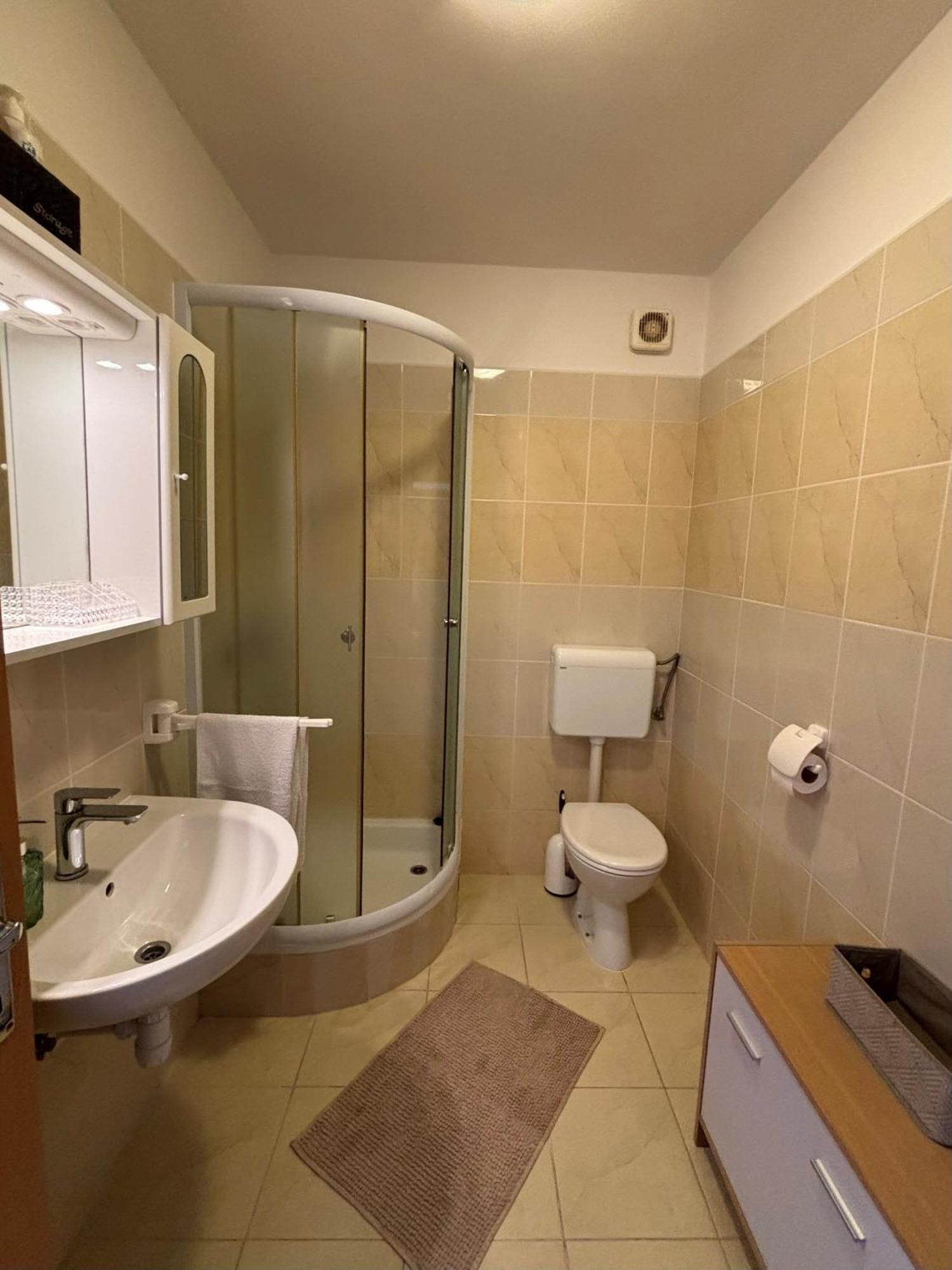 Apartmani Knezevic Posedarje Extérieur photo
